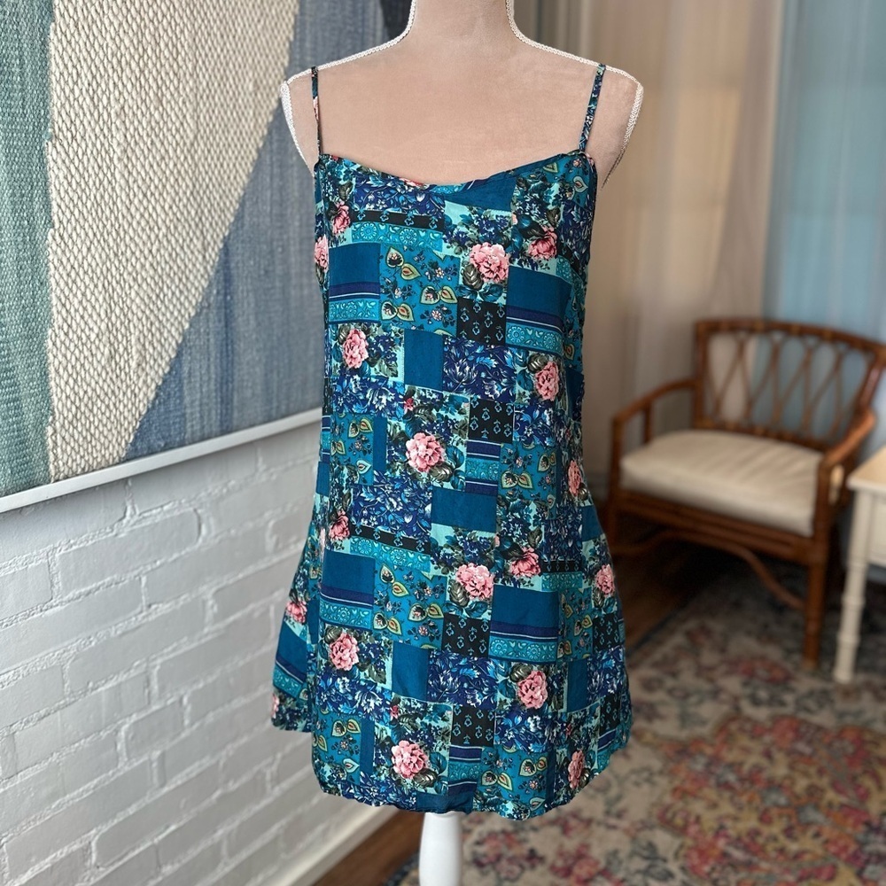 Robert Stock Limited 100% Silk Rose and Bandana Patterned Dress - Picture 3 of 9